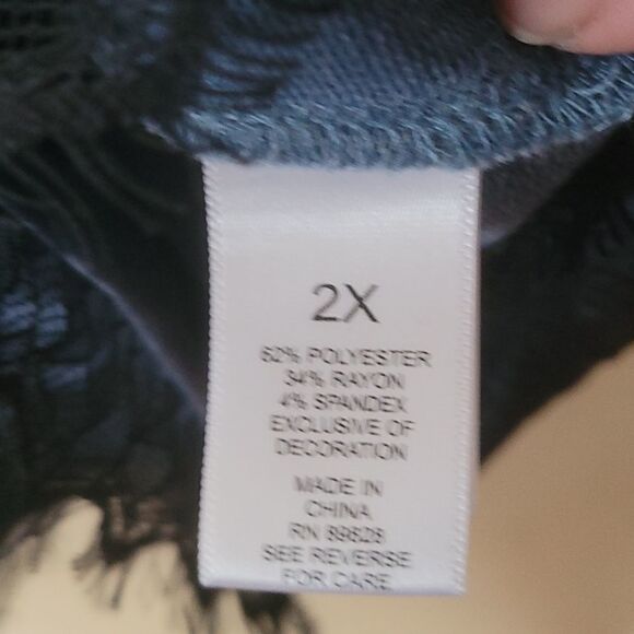 Adorable Logo lounge top 2X - Picture 6 of 6